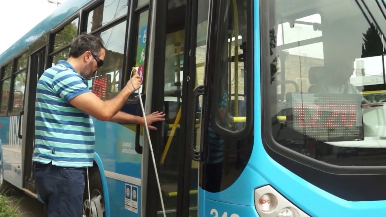 Piden que las personas con discapacidad no pierdan las gratuidad en el transporte de media y larga distancia